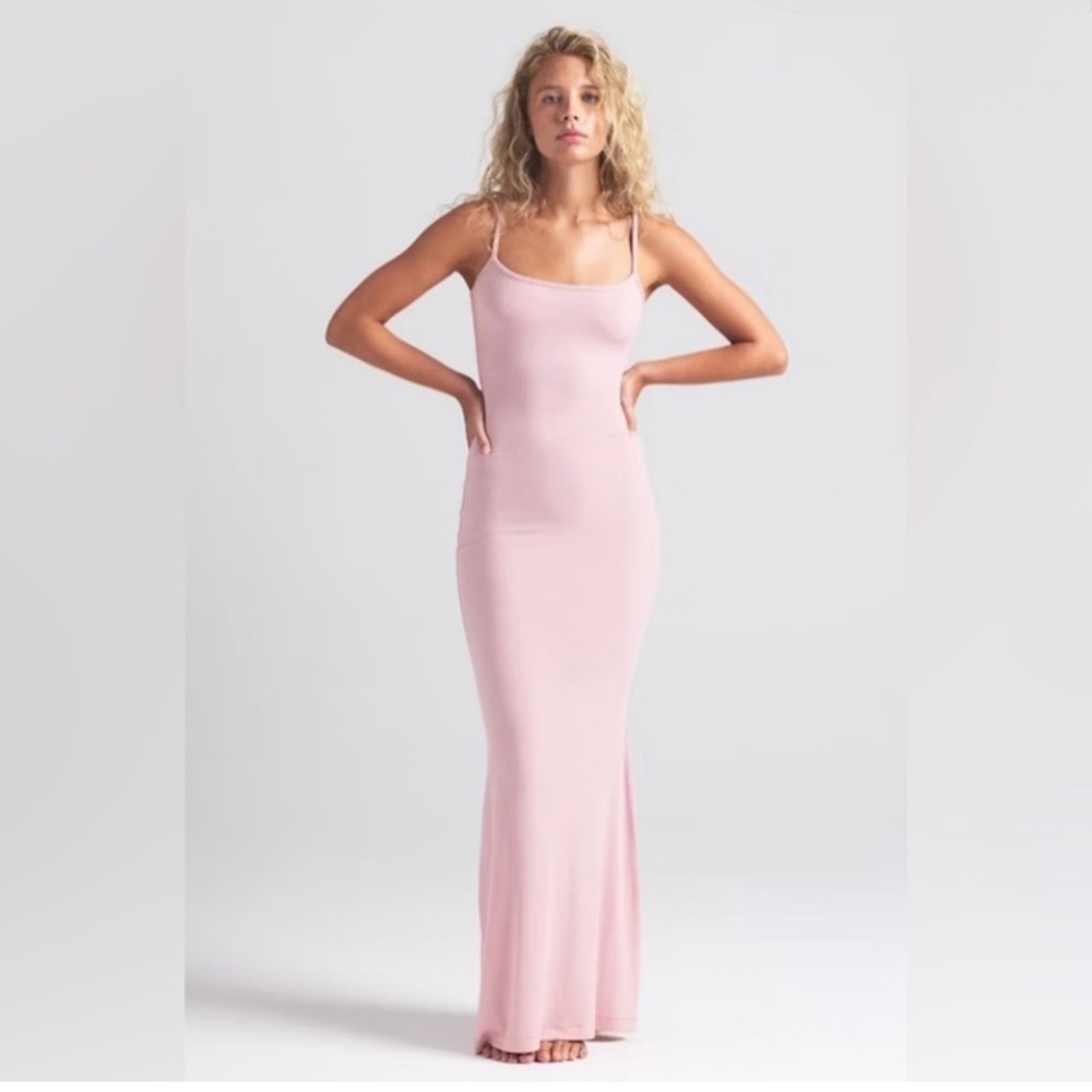 SKIMS Elegant Maxi Dress - Soft Pink